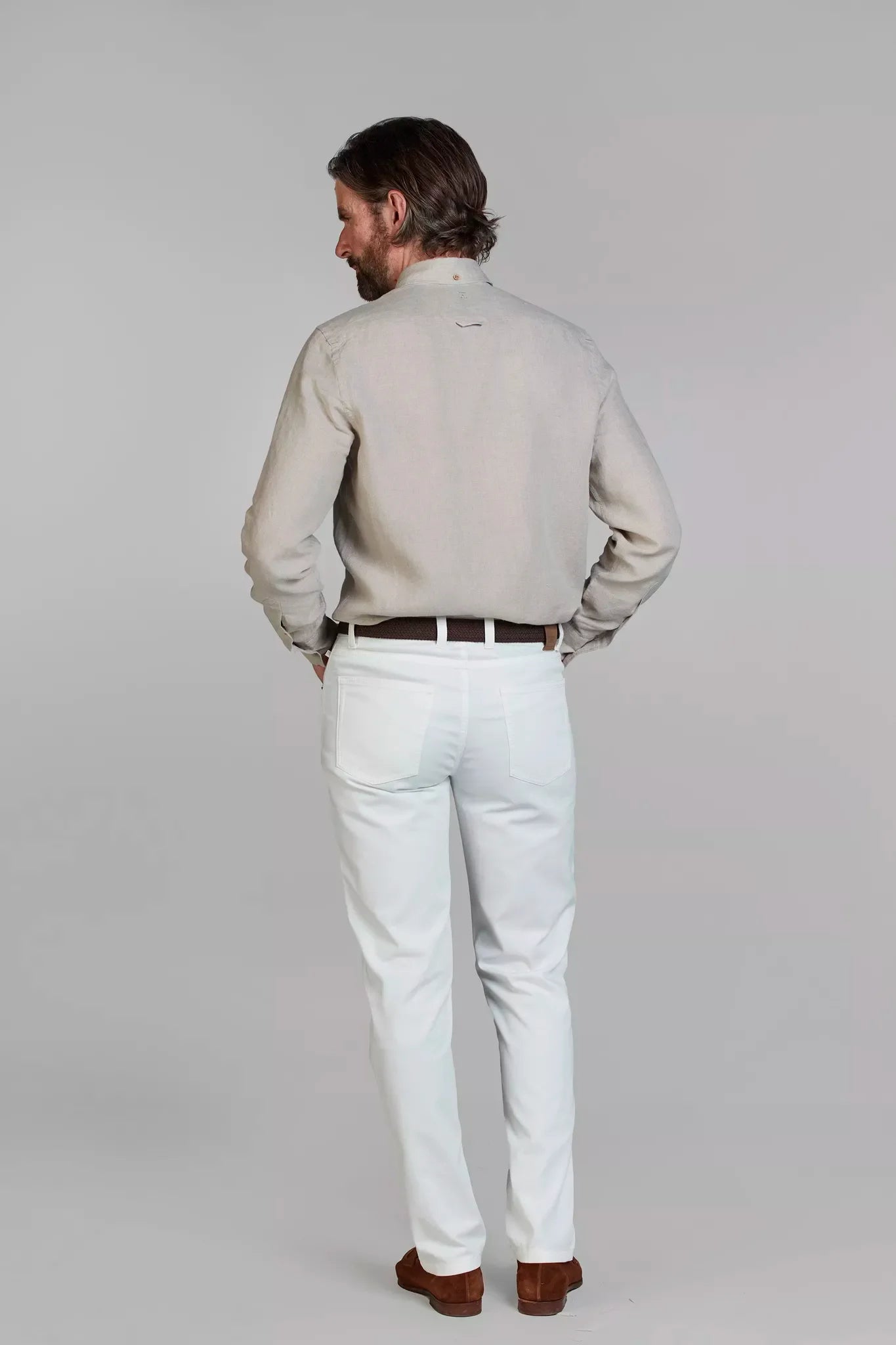Eton beige linne skjorta herr med vita byxor