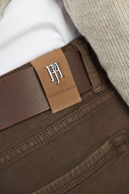 5-PKT CUT'N SEW UNIVERSAL TWILL - BROWN 67