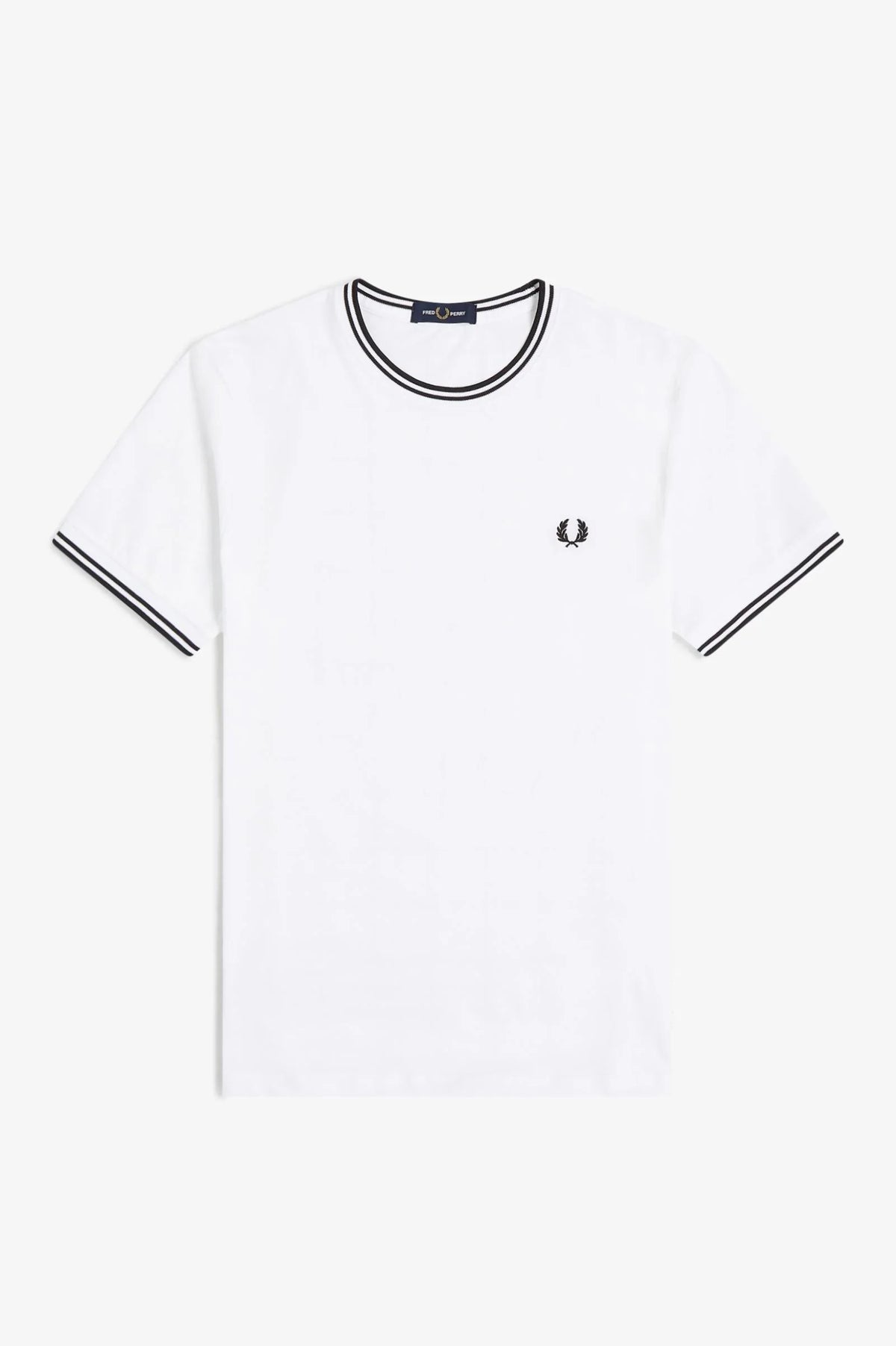 Fred Perry vit t-shirt herr med svarta ränder och broderad logotyp