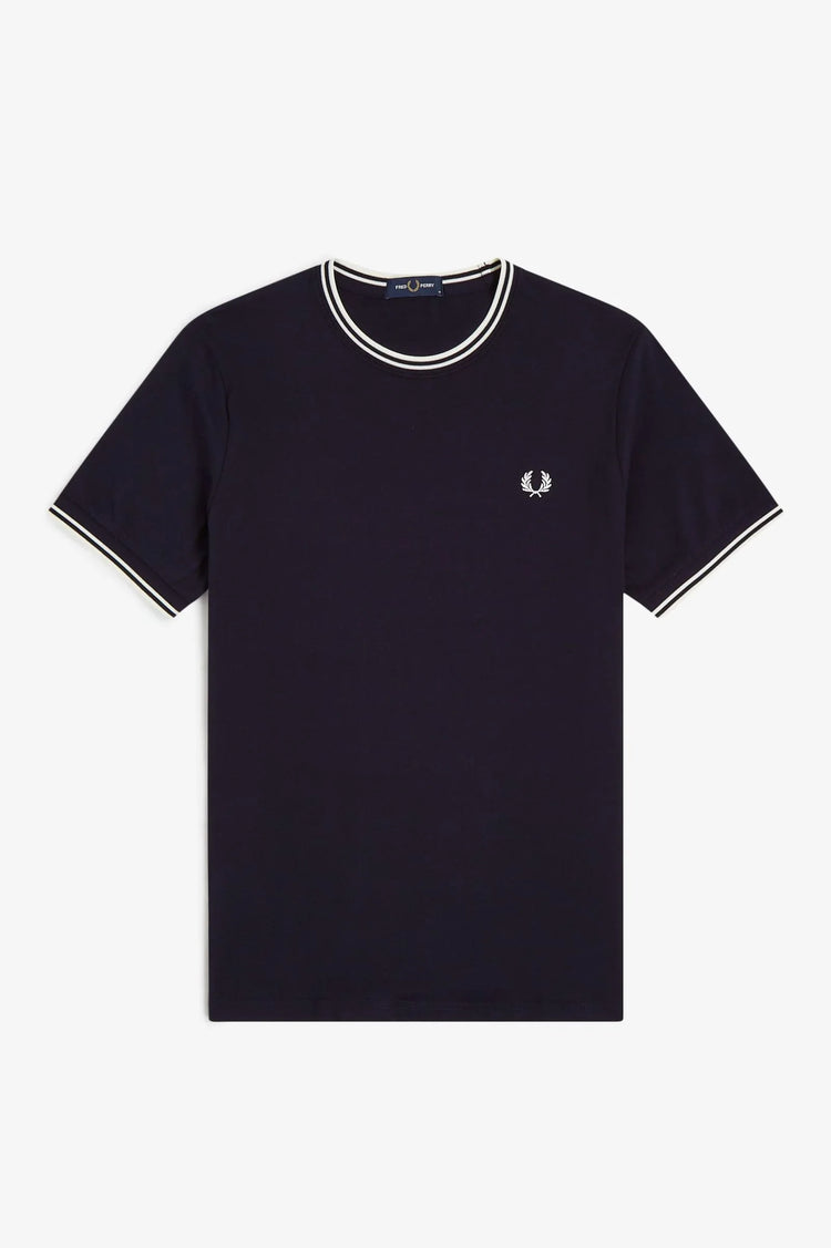 Fred Perry marinblå t-shirt herr med vit logga och vita detaljer