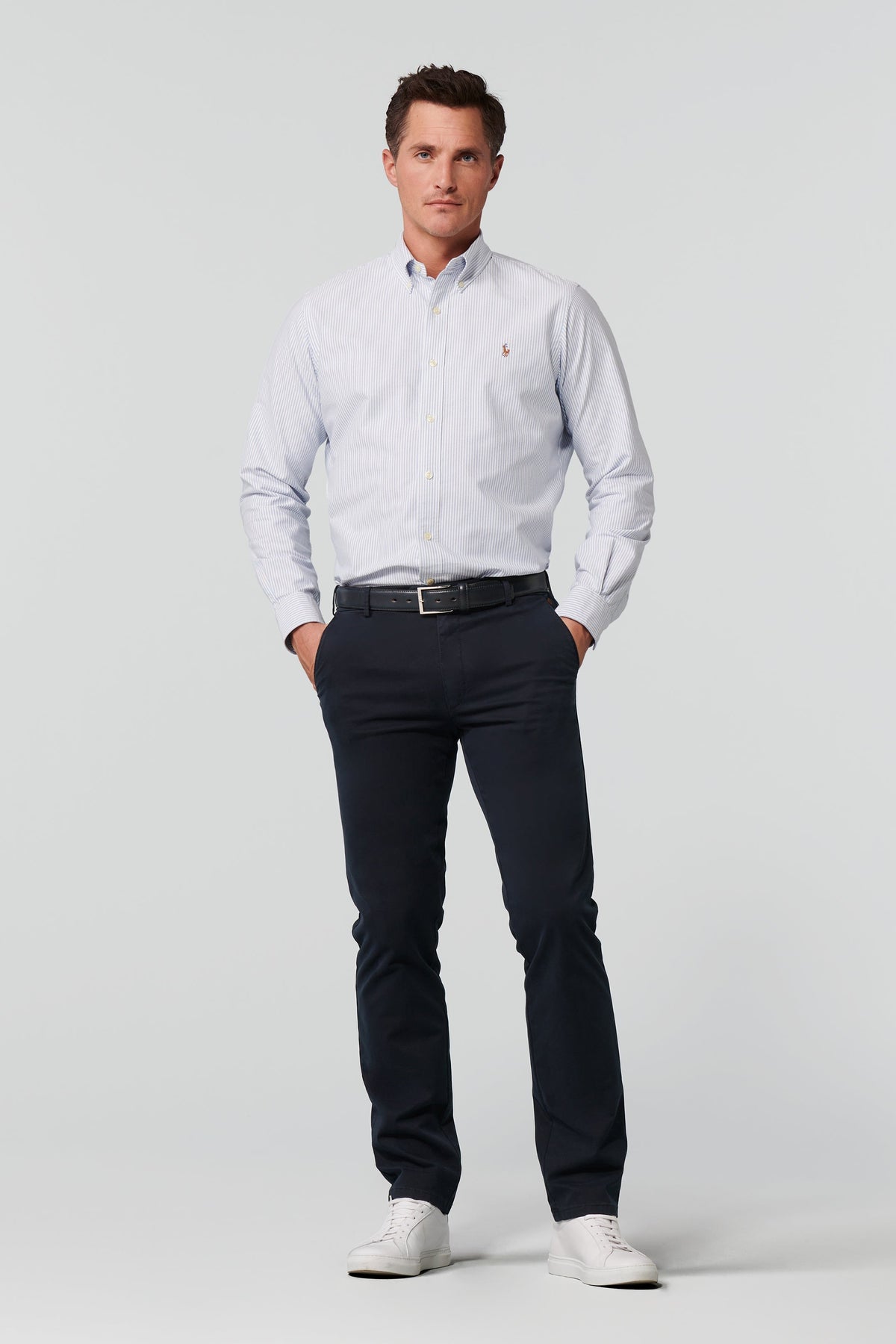 Roma Regular Chinos - Marinblå – baksida