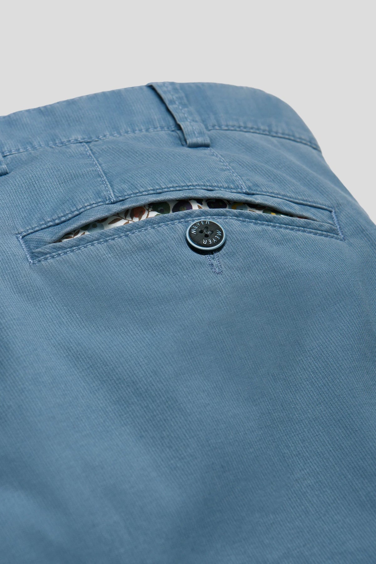 Oslo Flex Micro Cotton Chinos - Ljusblå – närbild
