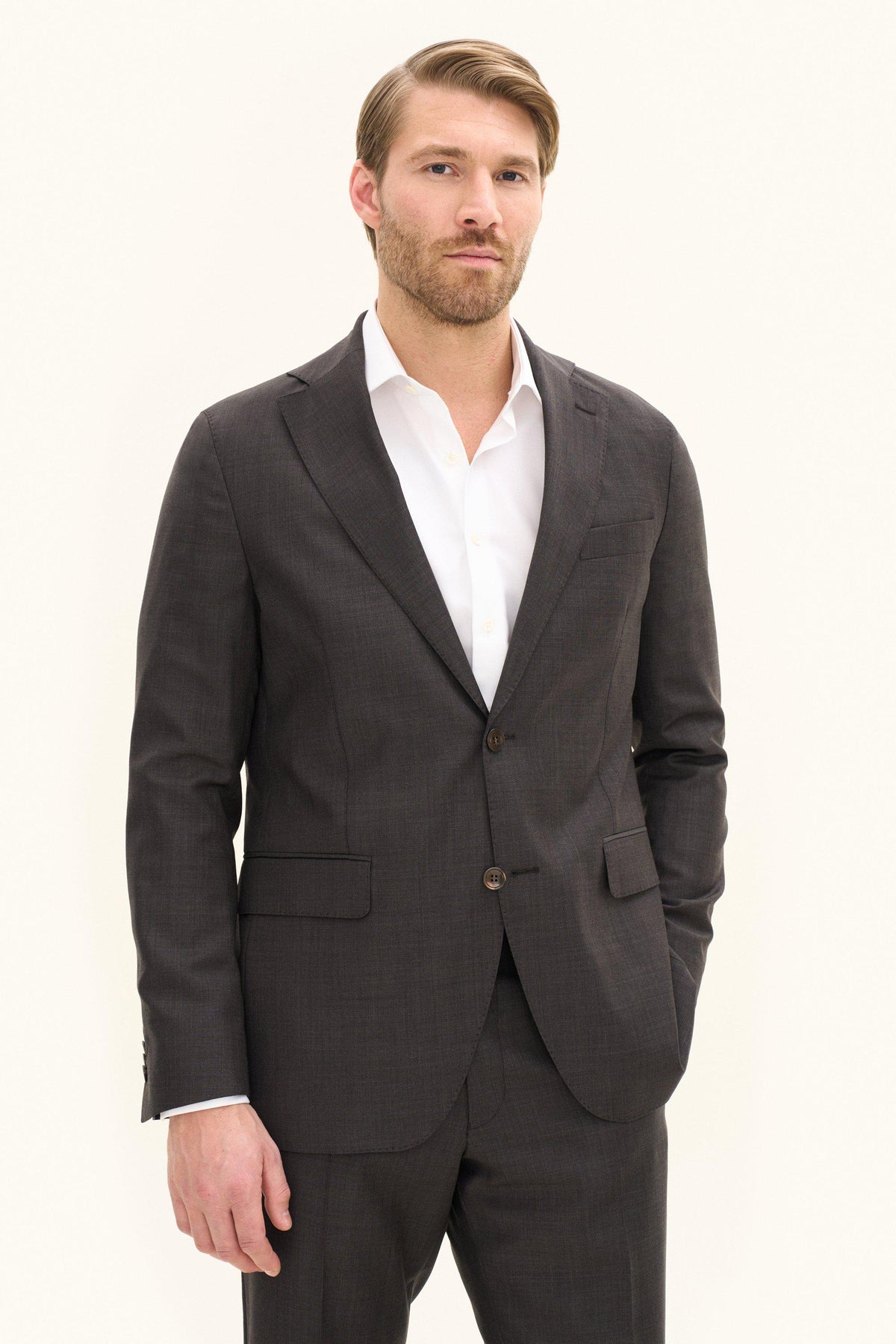 Fogerty Regular Fit Kavaj Microstructure - Brun – modellbild