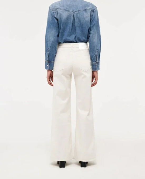Vita utsvängda jeans herr i denim, bakficka och hög midja