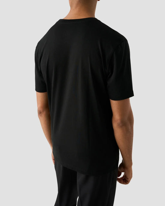 Svart bomulls t-shirt för herr, visad bakifrån mot ljus bakgrund