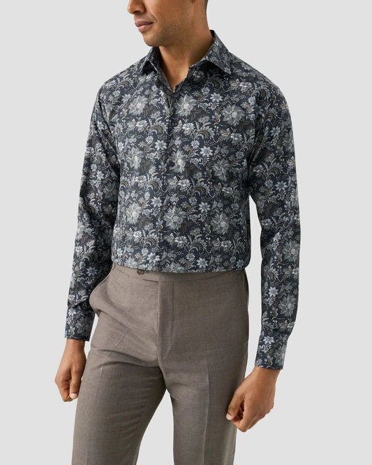 Herrskjorta med blommigt mönster och cut away-krage, lång ärm, stilren look
