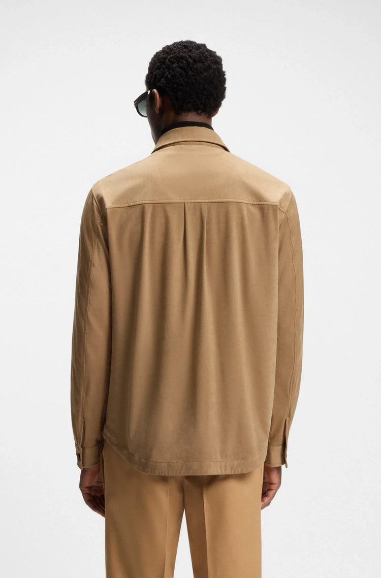 50544483 herr skjorta – beige långärmad skjorta för herr, bakifrån
