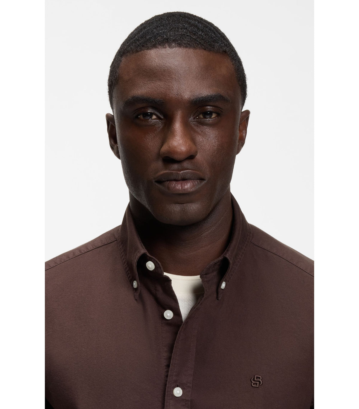 Regular-fit button down-skjorta i Oxford-bomull - Mörkbrun