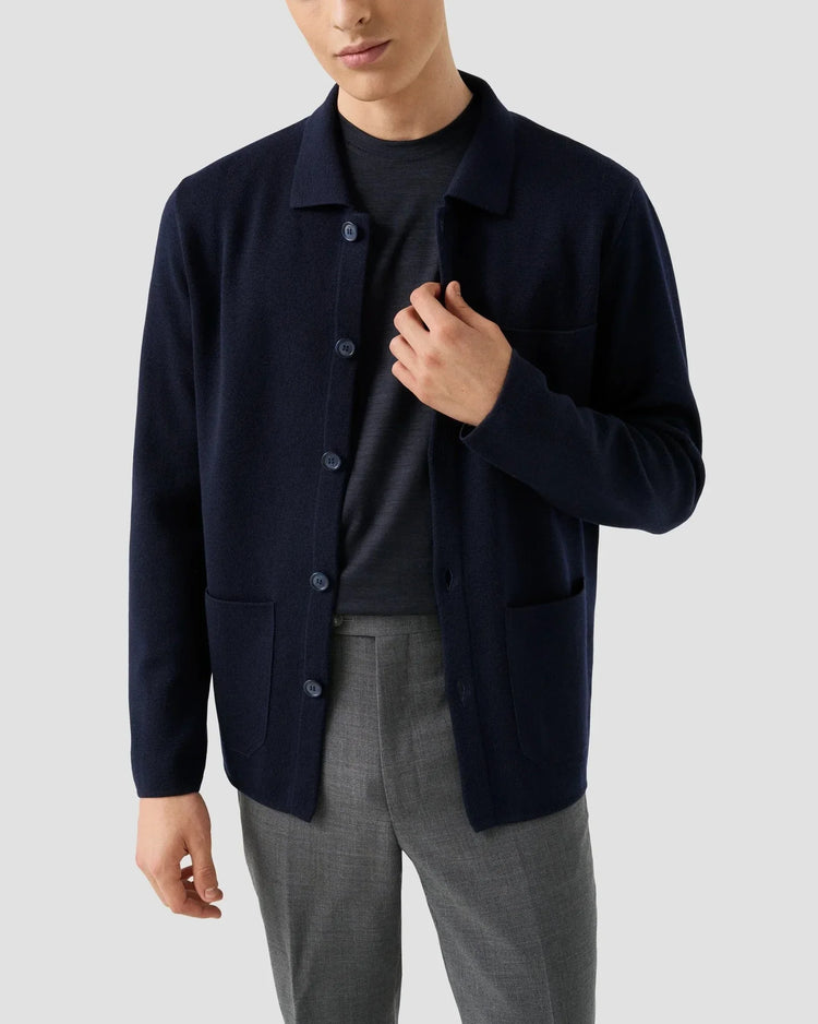 Herr merinoull lyocell t-shirt navy, stilren och modern överdel
