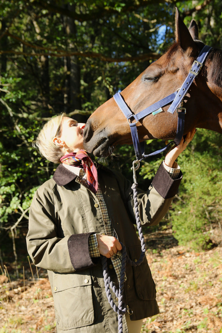 Jacka i vaxad bomull - Dark Moss Green