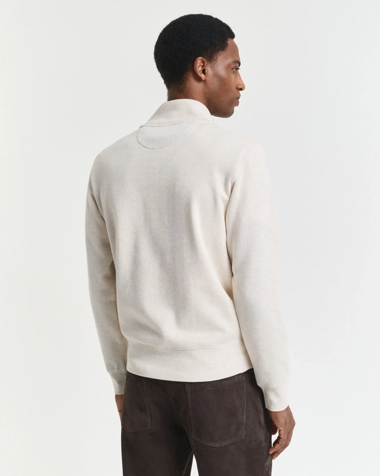 Beige herrtröja med krage, bakifrån, klassisk stil