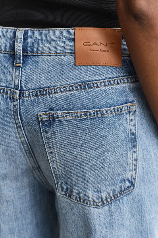 Gant ljusblå jeans herr med skinnpatch och bakficka