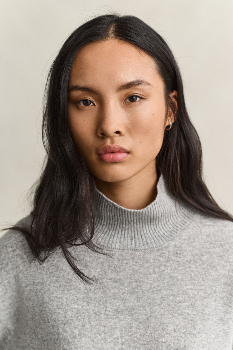 Superfine Lambswool Mockneck - Grey Melange