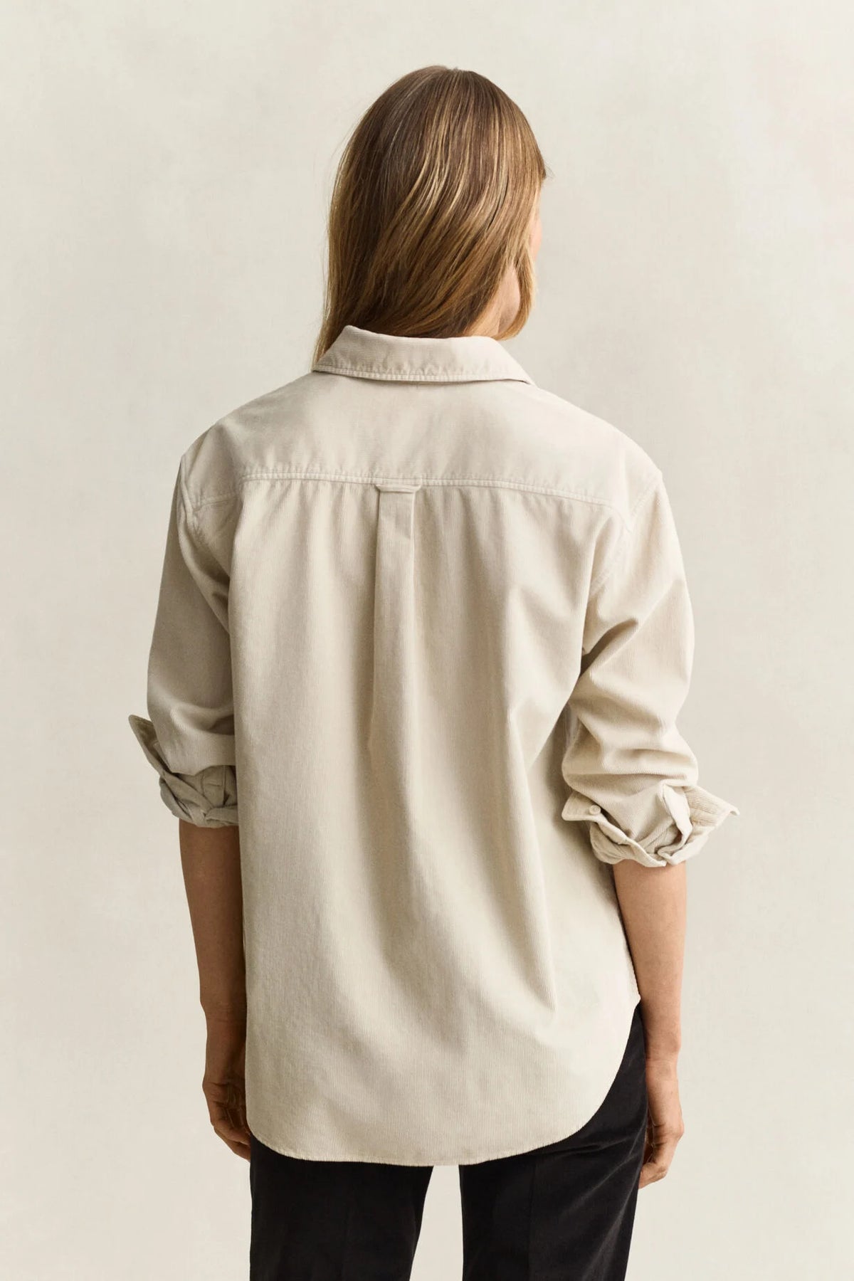 Relaxed manchesterskjorta - Clay Beige