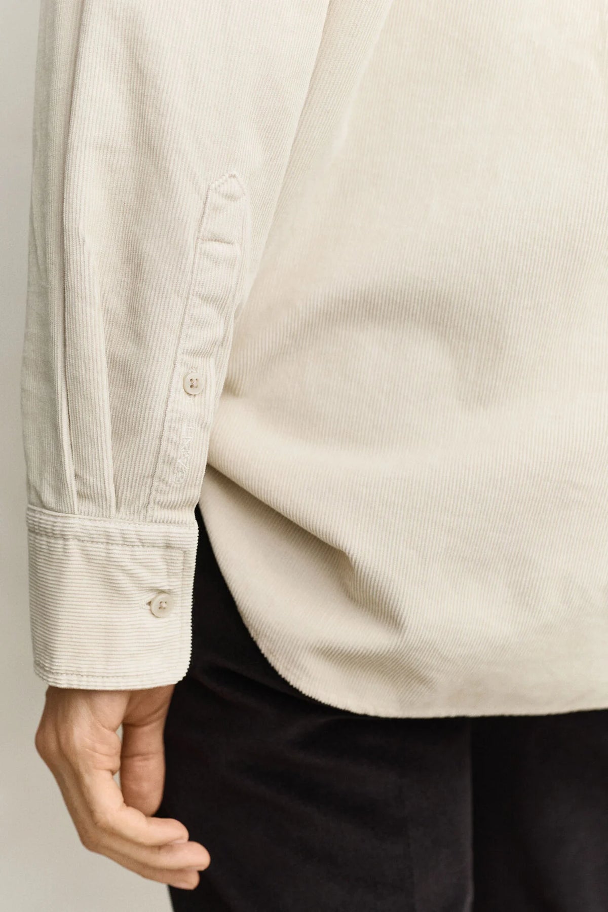 Relaxed manchesterskjorta - Clay Beige